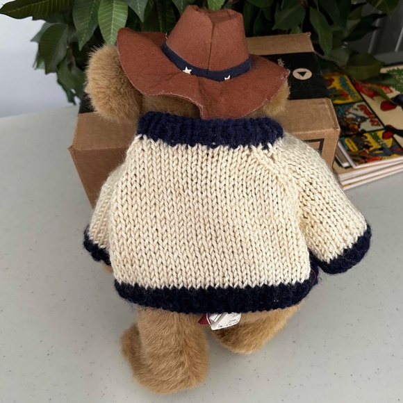 8BRASS BUTTON BEARS COLLECTION, PICKFORD BEARS, SET OF 8, POLYESTER FIBER, NAMED - Picture 2 of 12